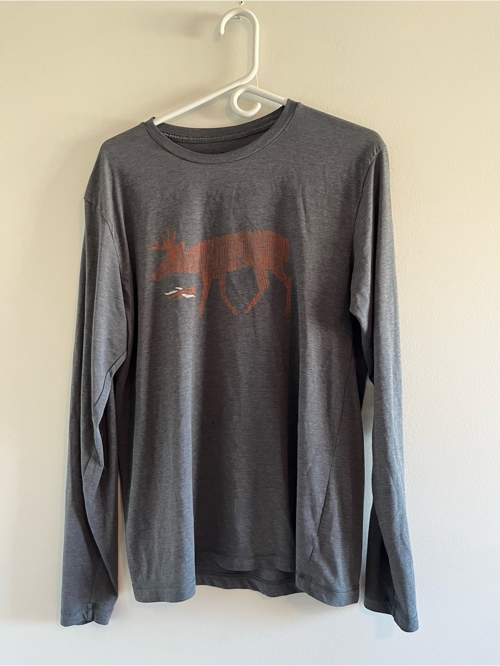 Sitka Men's Long-Sleeve Gray Tee with Rustic Brown Moose Graphic
